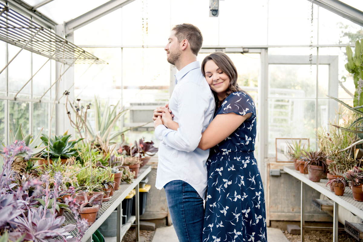 2633-Engagement Photography Nicole Hollenkamp St Cloud MN Central MN