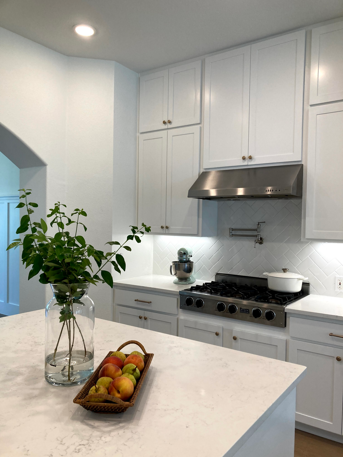 dusti j design gray kitchen cabinets