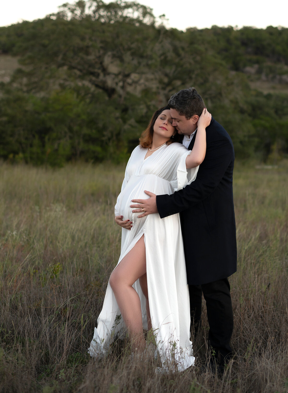Balcones-Canyonlands-maternity-pics-hello-photography