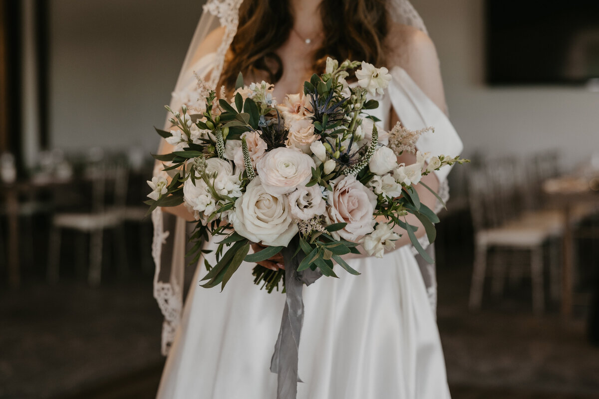 B&E 2023 - Whistle Bear Golf Club Wedding Flowers3