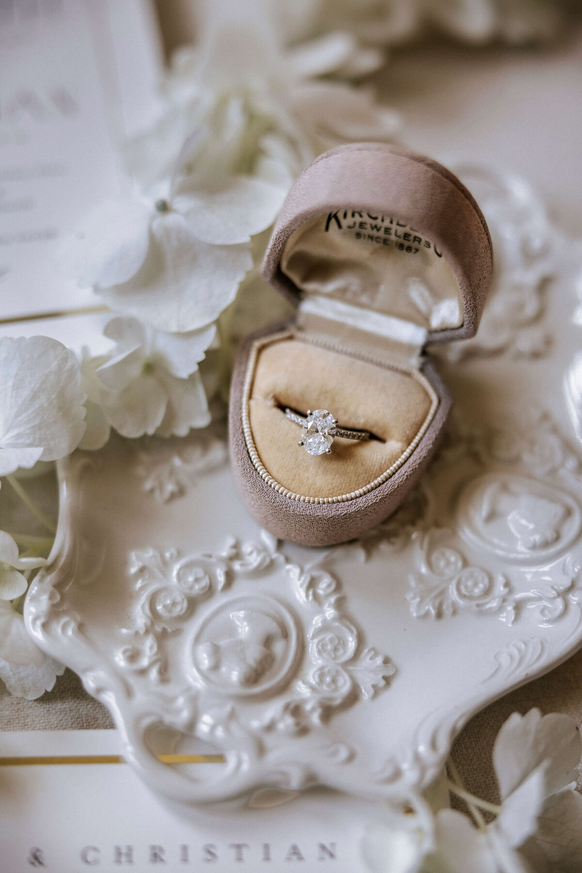 oval-shaped-engagement-ring-in-beige-box