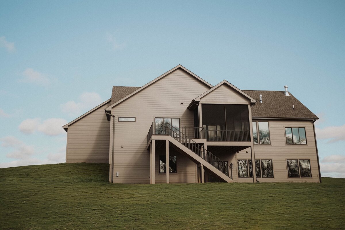 2425-Exterior-Linden-Central-Iowa-Custom-Home-JRL-Builders-3F1A1811