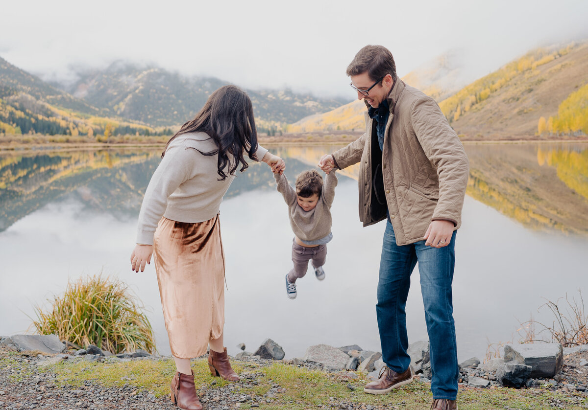 Sam-Murch-Photography-Ouray-Colorado-Fall-Family-Photography-13