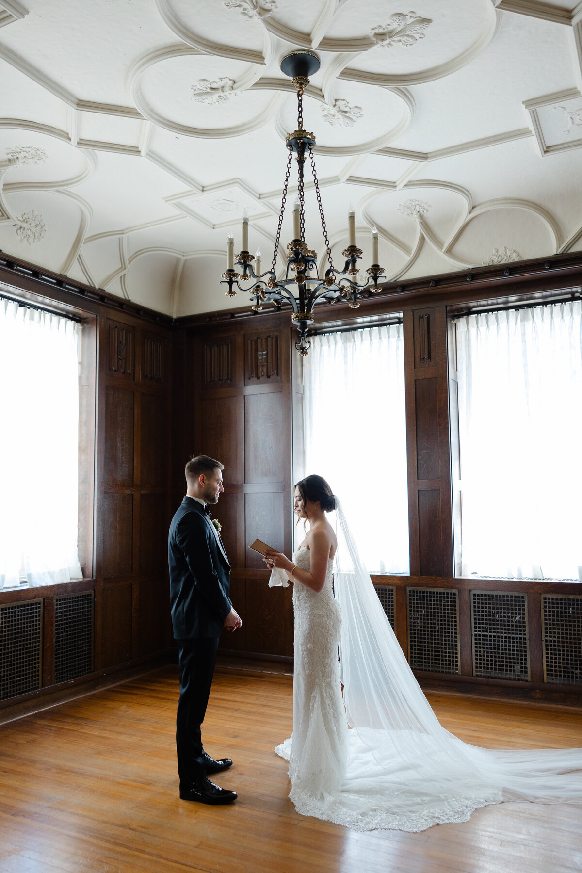 luxury hotel kansas city wedding -27