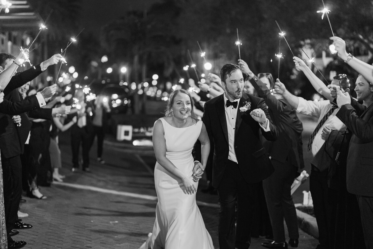 Kristen Weaver Photography Orlando Florida Destination Photographer Worldwide Wedding Editorial Fashion Inspired Clean Film KWP -0794