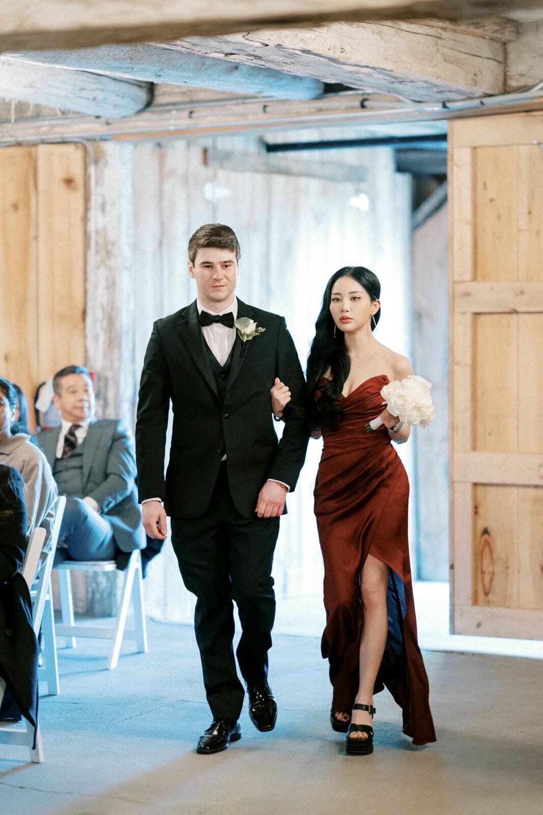 W11-Wedding-Photos-Caledon-Valley-Estate-Eleanor-and-Michael-2024-11-02-2500px-1143