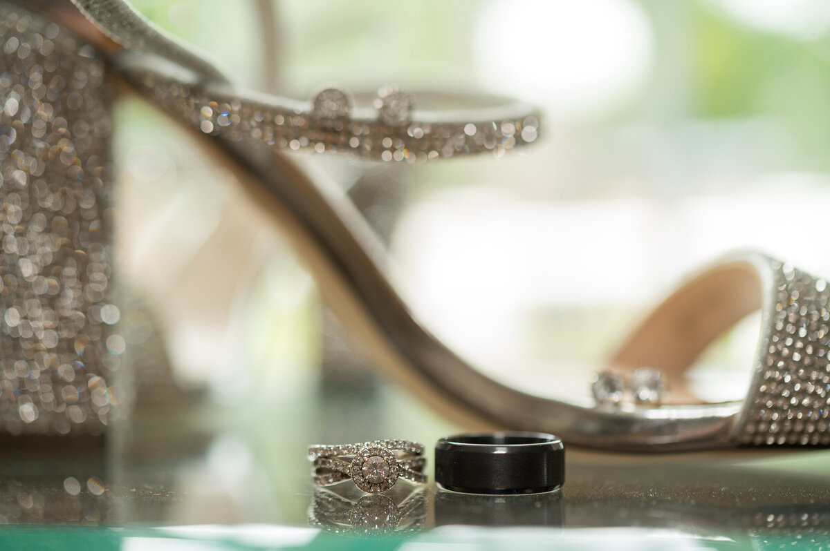 Detroit-Wedding-Photographer-The-Landing-249