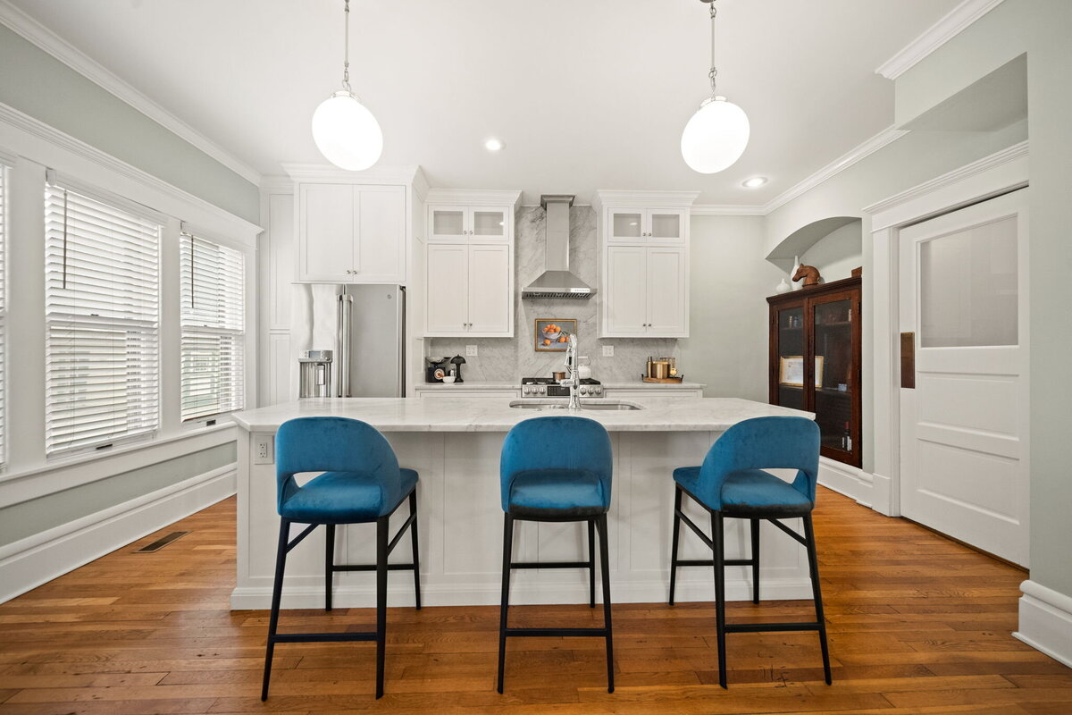 13-web-or-mls-A7406389