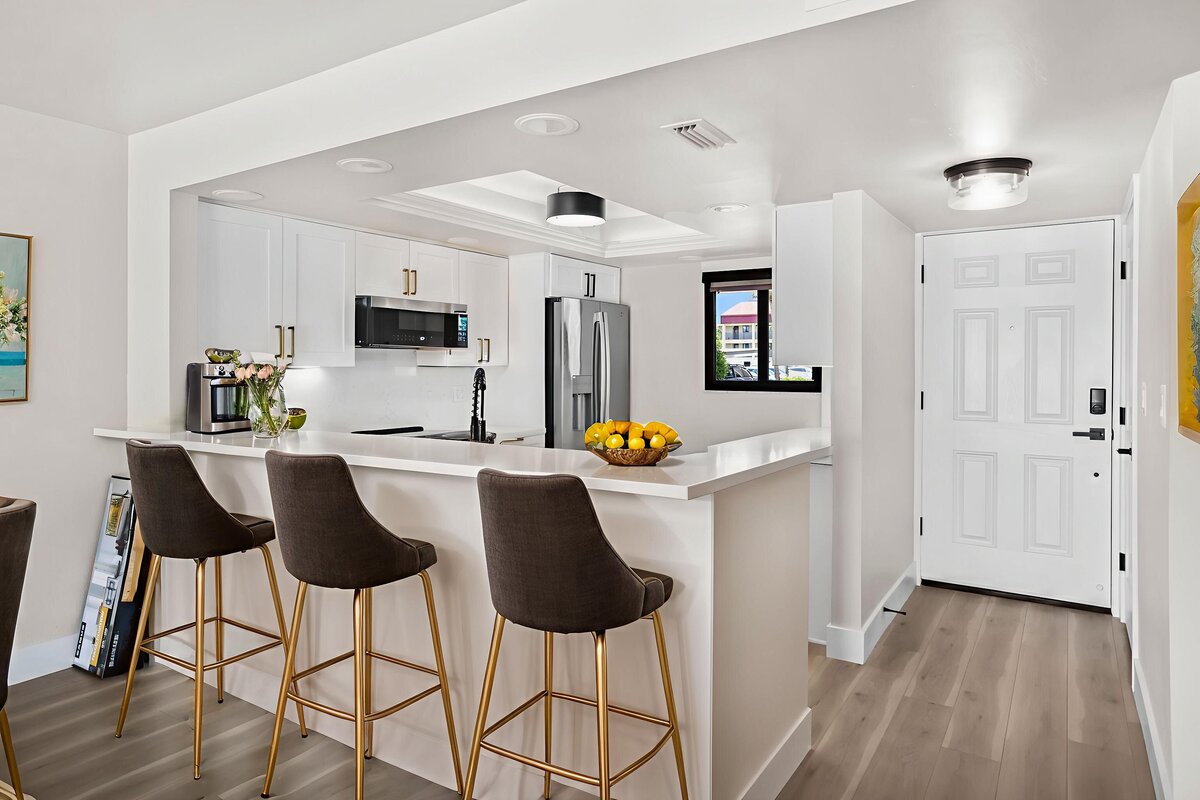 895 Gulf View Kitchen - 495A0124 virtually staged