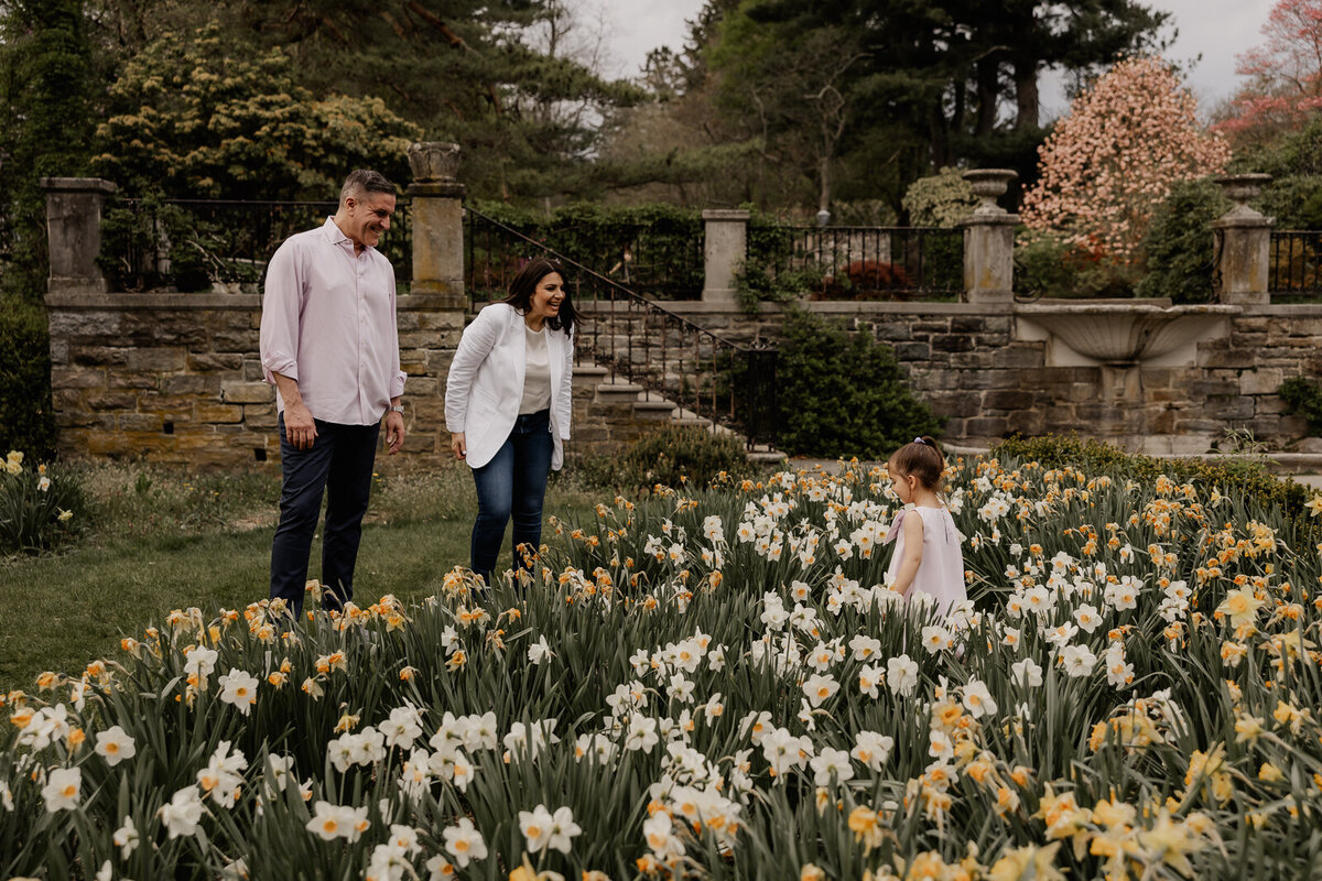 family photoshoot at ringwood botanical gardens nj