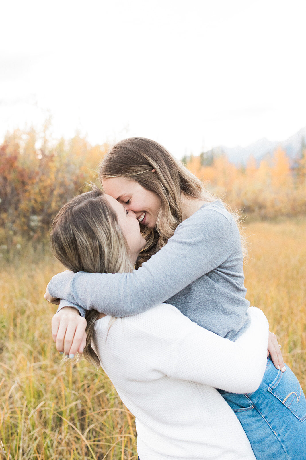 LeahAndChelseaAreENGAGED-52