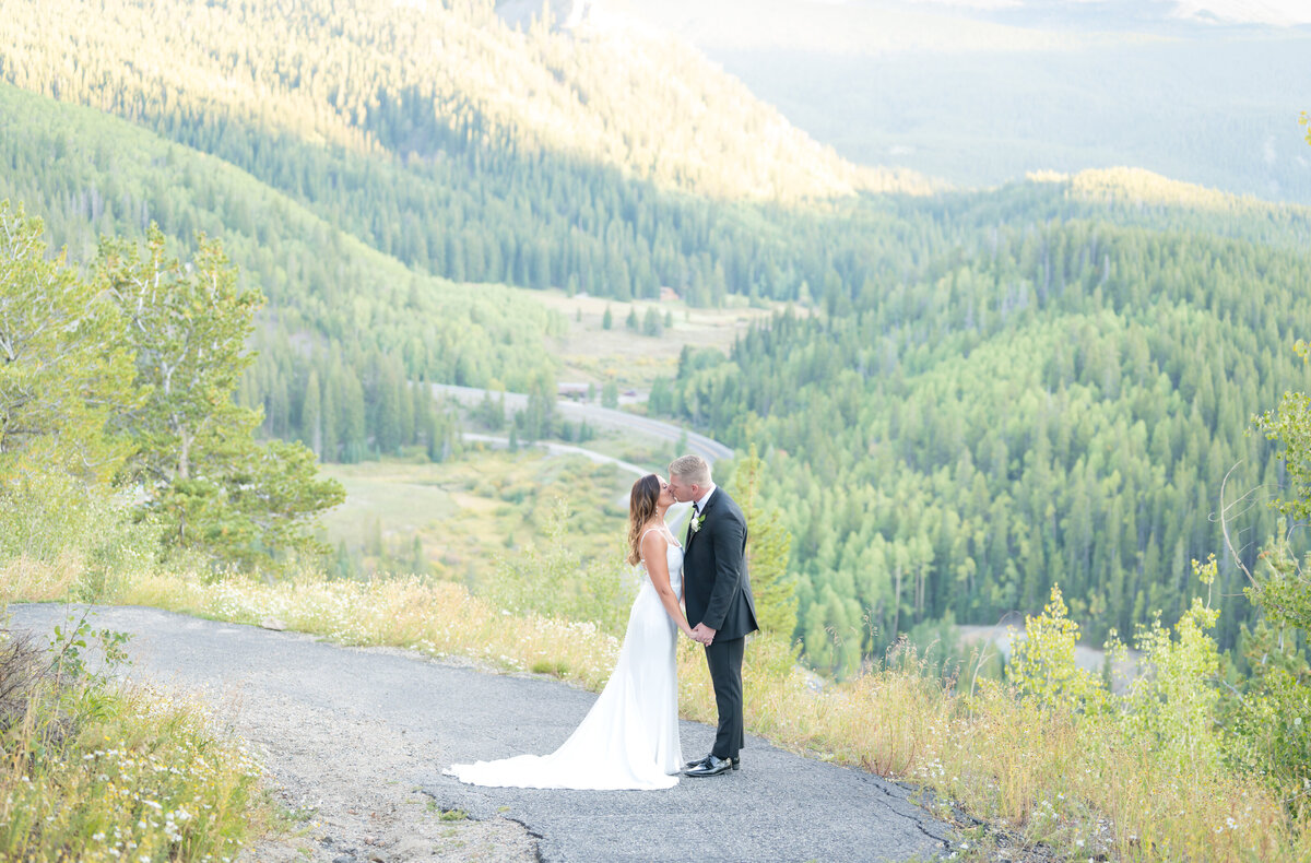 YourColoradoSprings_WeddingPhotographer