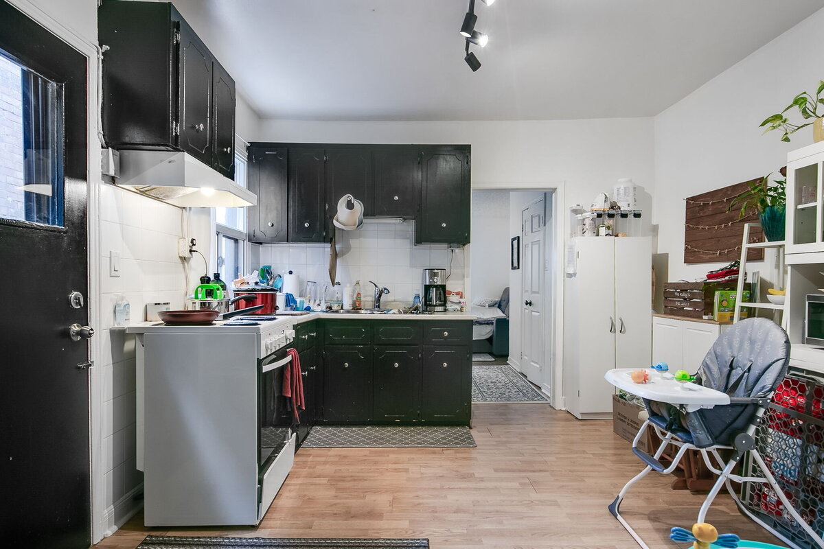 8-web-or-mls-49_002_First Unit