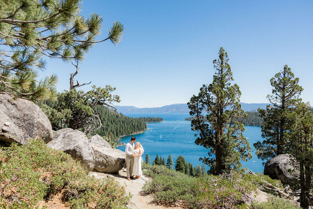AJ Photography Armando Nevarez Lake Tahoe Elopement Photographer  Emotive Documentary5 (45)