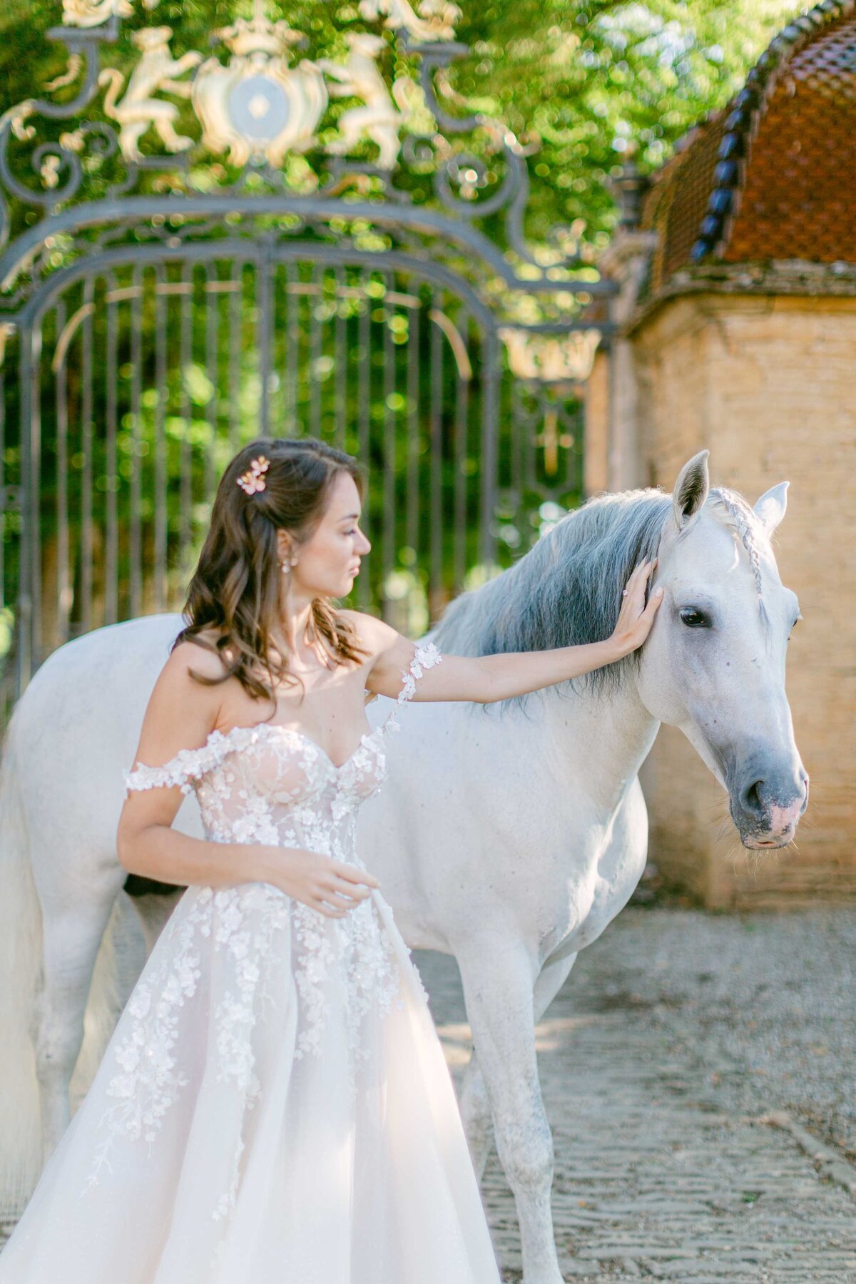 luxury-wedding-burgundy-château-pierreclos-zephyr-photography7