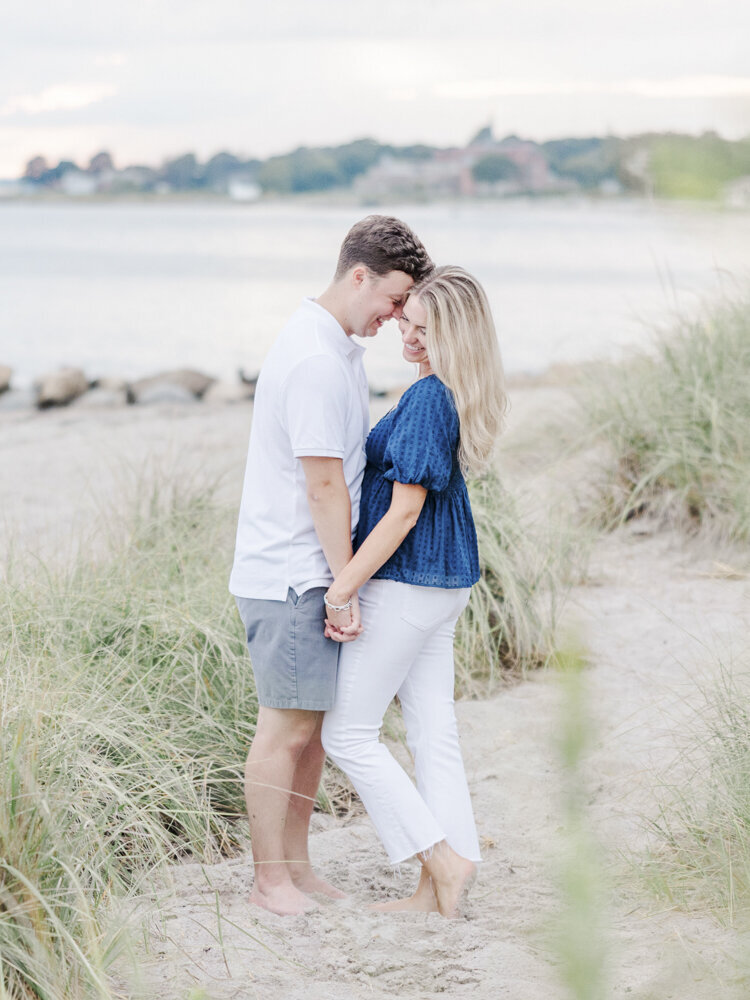 christine-antonio-engagement-session-eolia-mansion-harkness-park-waterford-ct-119