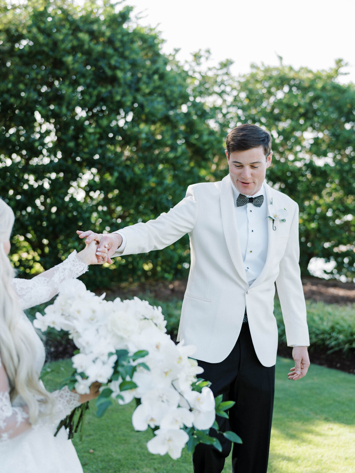 figure-eight-island-yacht-club-wedding-043