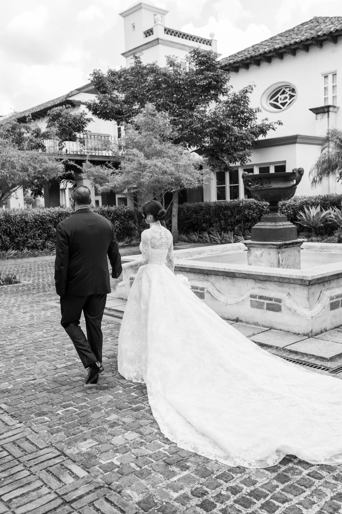 515-Villa-Bokeh-Antigua-Guatemala-Kemberly-Ankeet-Wedding-127