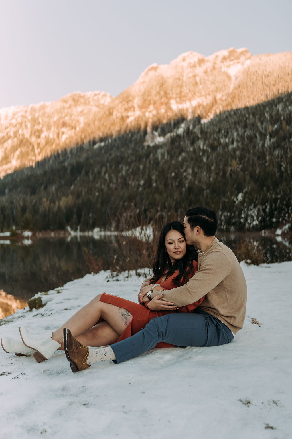 Joyce Li Photography Destination Wedding Elopement Engagement Lifestyle Portrait Photographer West Coast Seattle Washington California goldcreekpondengagement-61