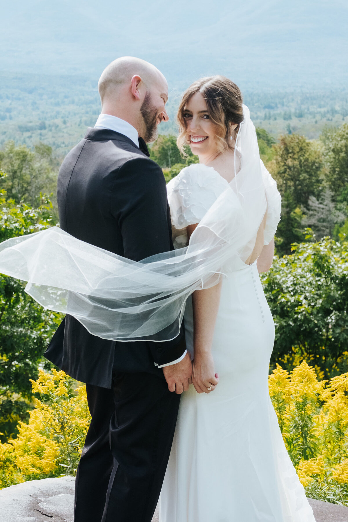 Catskills-Wedding-Planner-Canvas-Weddings-Hayfield-Catskills-Wedding-03