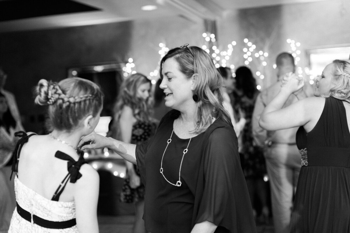 san_antonio_austin_texas_wedding_photographer-country-club-KnB-1238