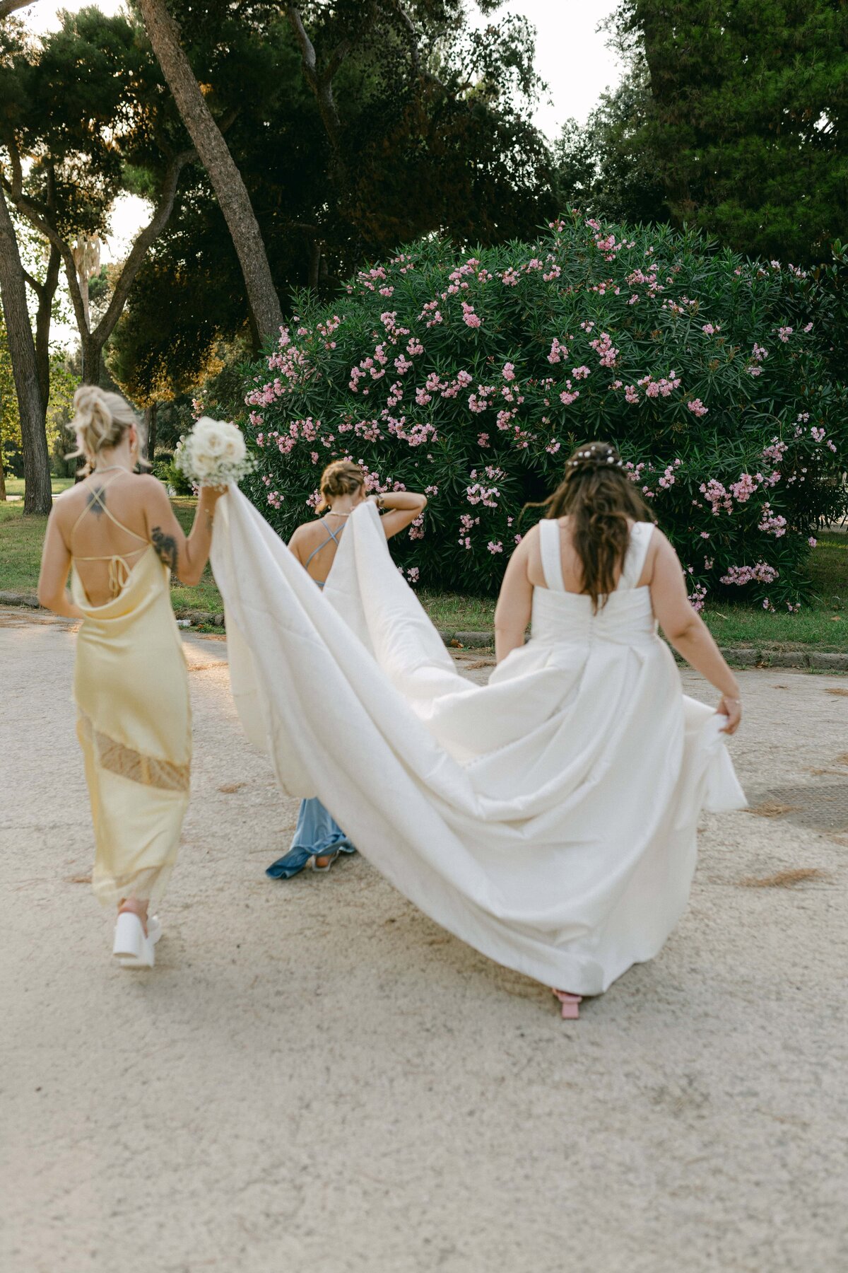 Italian-Bridesmaids-Inspo-66