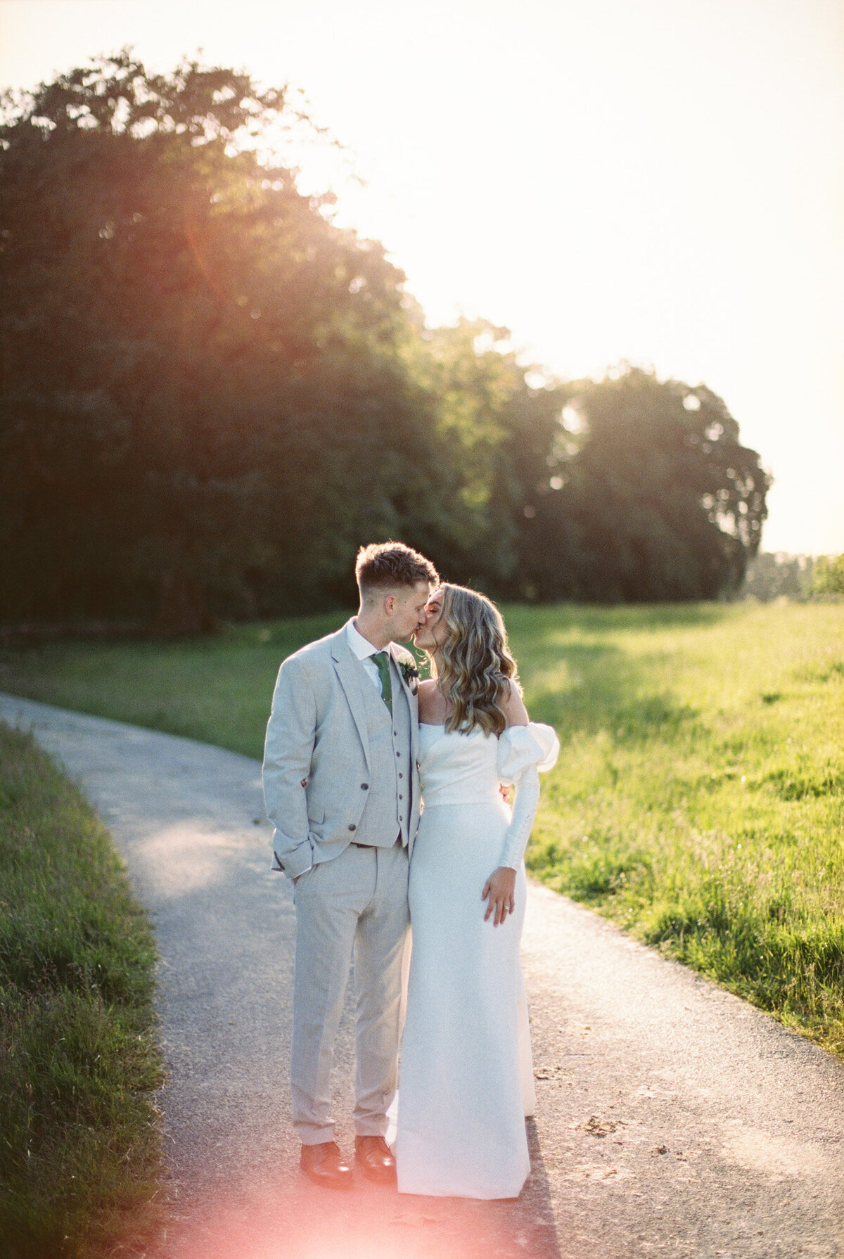 film-wedding-photographer-103
