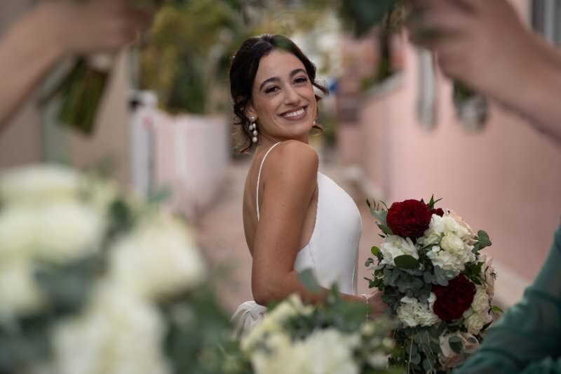 bride-bouquet-white-room-st-augustine-wedding