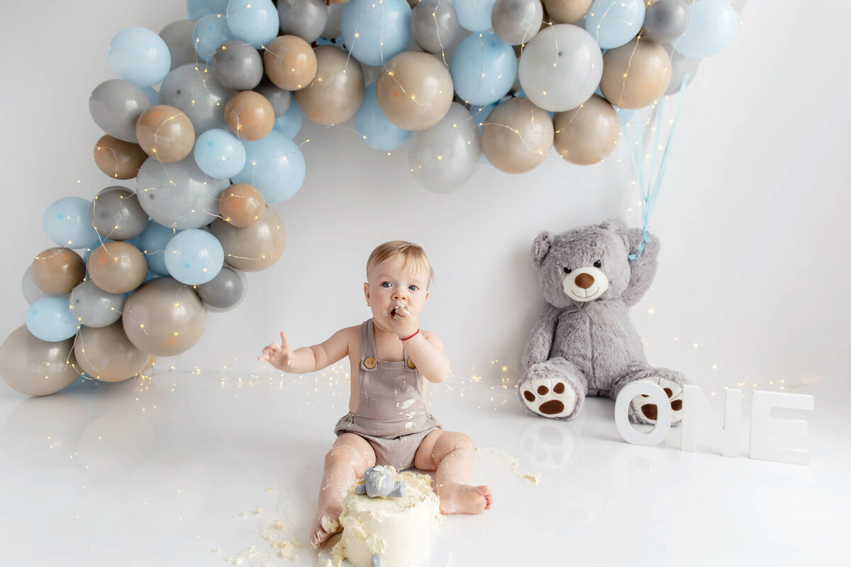 cake-smash-photographer-Burlington-76