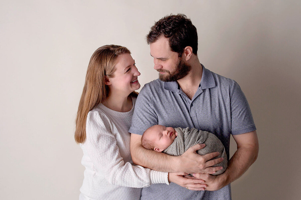 charlottesville va newborn portraits