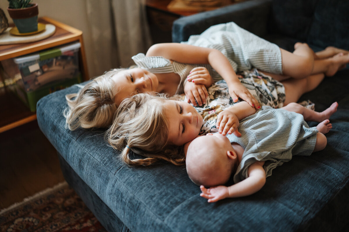 Portland-Newborn-Photos-at-home-526