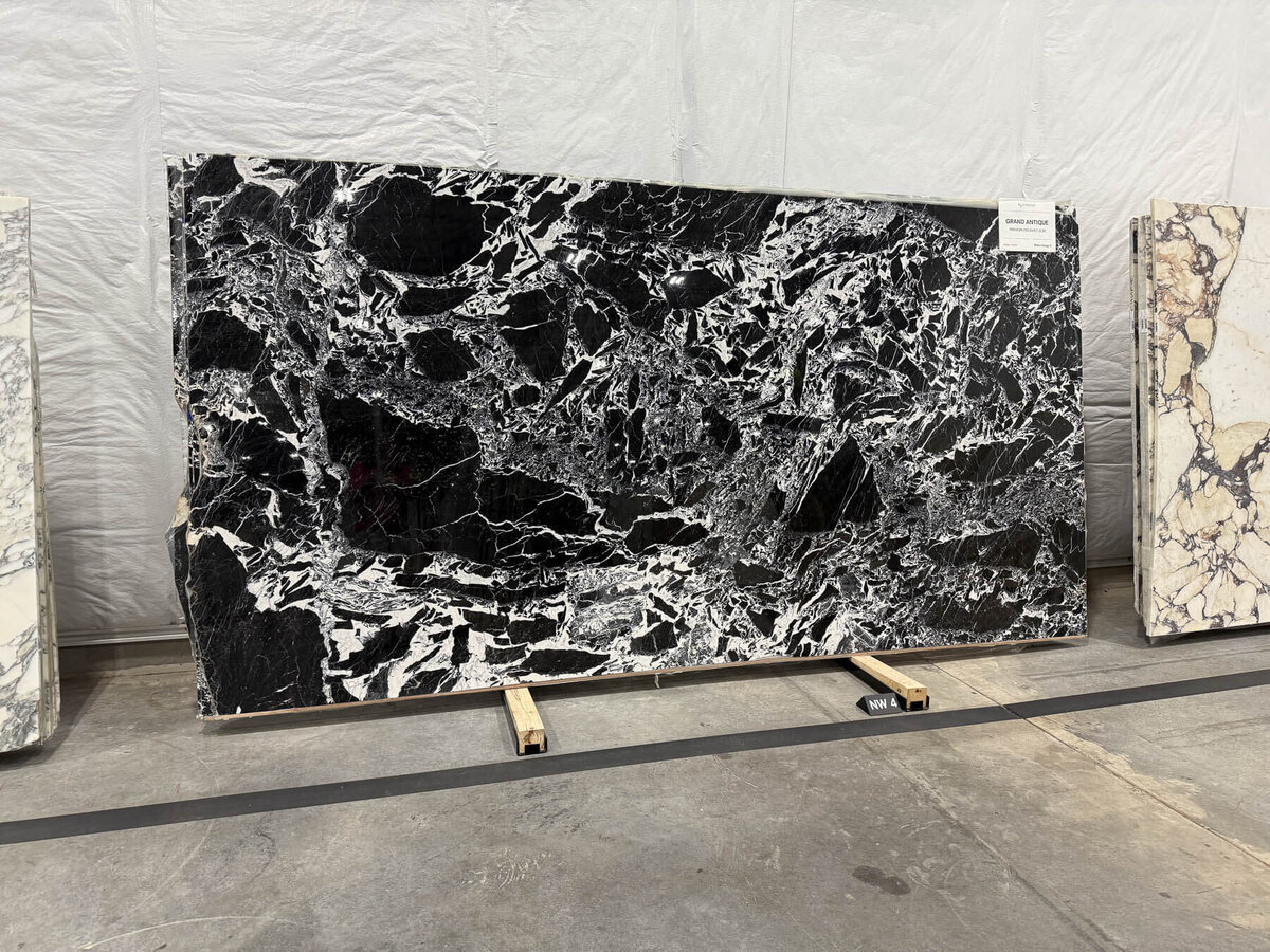 Grand-antique-premium-polished-marble-france