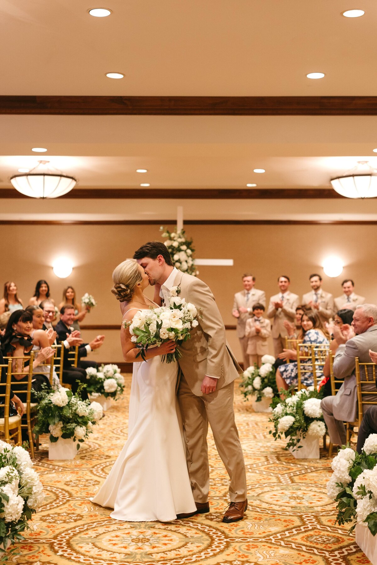 houston wedding planner - Lillie Jane Designs - Houstonian Hotel indoor garden wedding7
