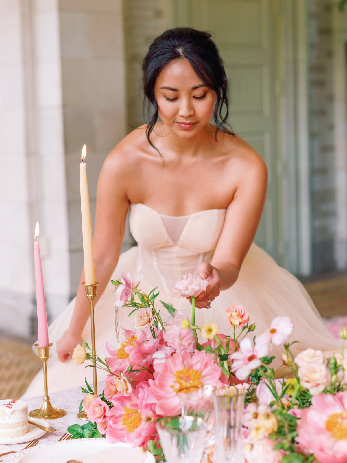 NYWedding-ProspectParkBoathouse-BrideIndoor-MandaWeaver-Photography-2