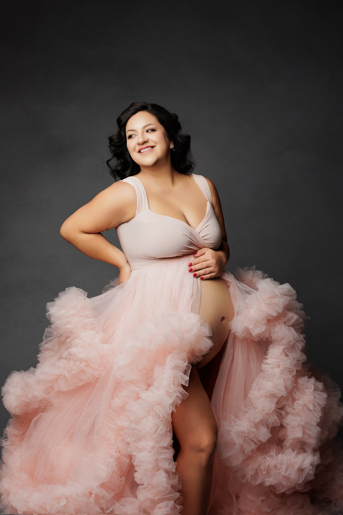 NW Arkansas maternity photoshoot, Fayetteville AR maternity photography, maternity portraits near me
