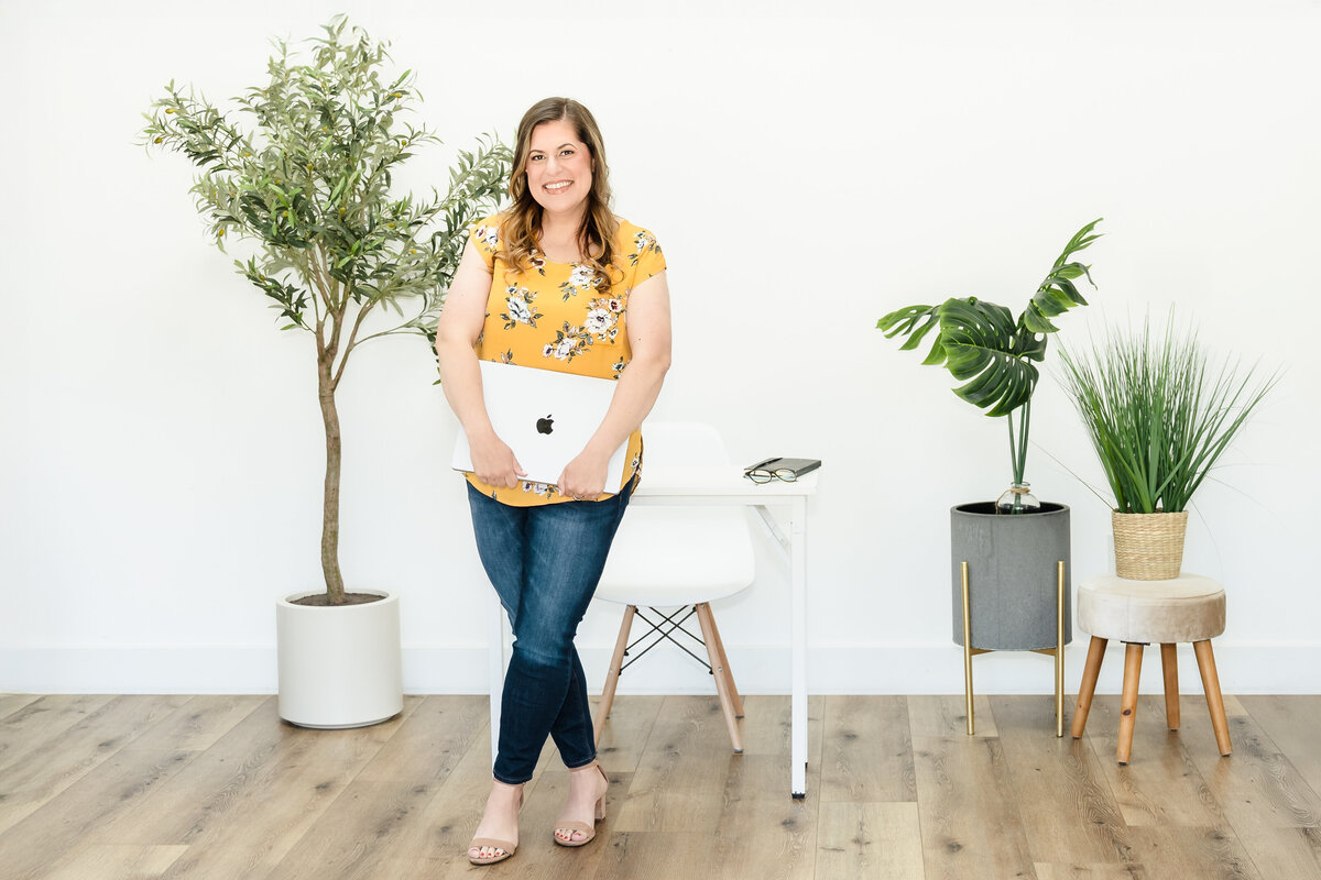 web designer brand photoshoot - Sacramento23