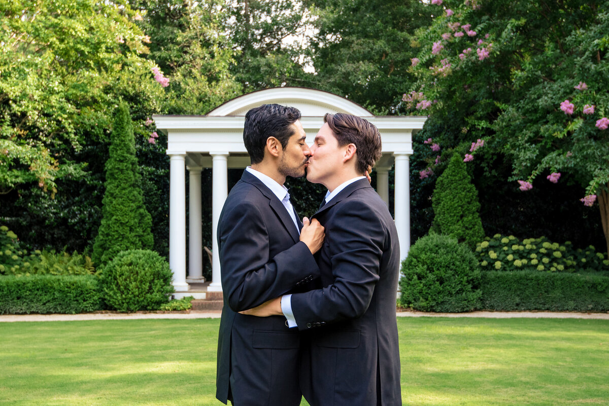 DeLong_Photography_Gay_Wedding_Duke_Mansion-00350