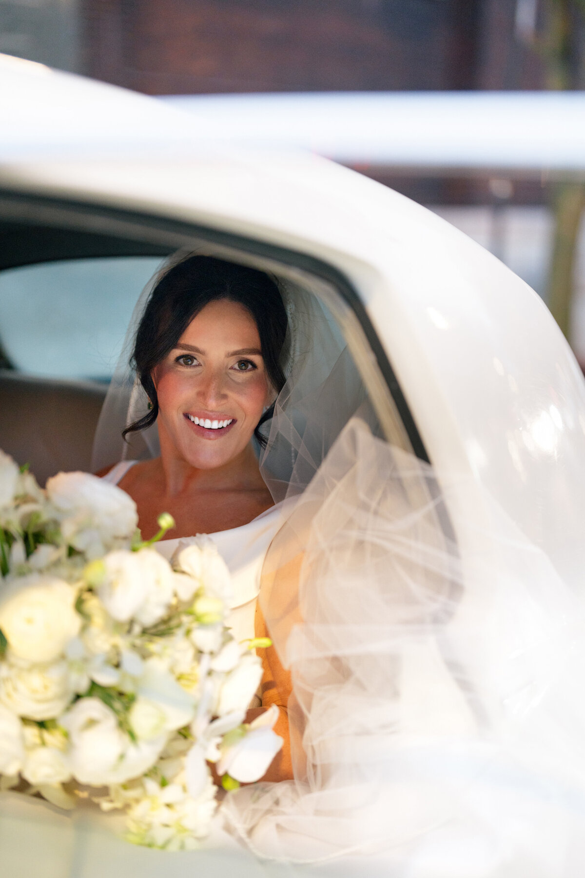 Berlez-Aspen-Avenue-Chicago-Wedding-Photographer-Palmer-House-Celebrate-Planning-Yanni-Design-Dimitra-Shannon-O'Brien-Magazine-Editorial-163