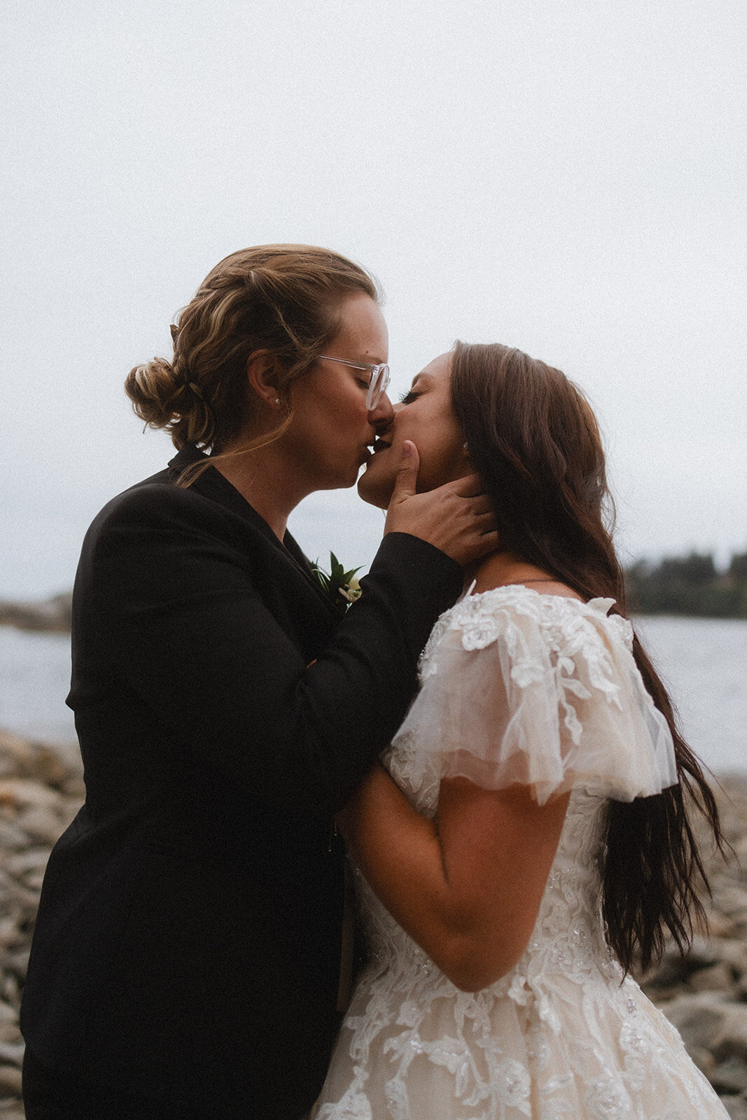 lesbian-queer-lgbtq-inclusive-cinematic-photographer-sunshinecoast-pointhouse