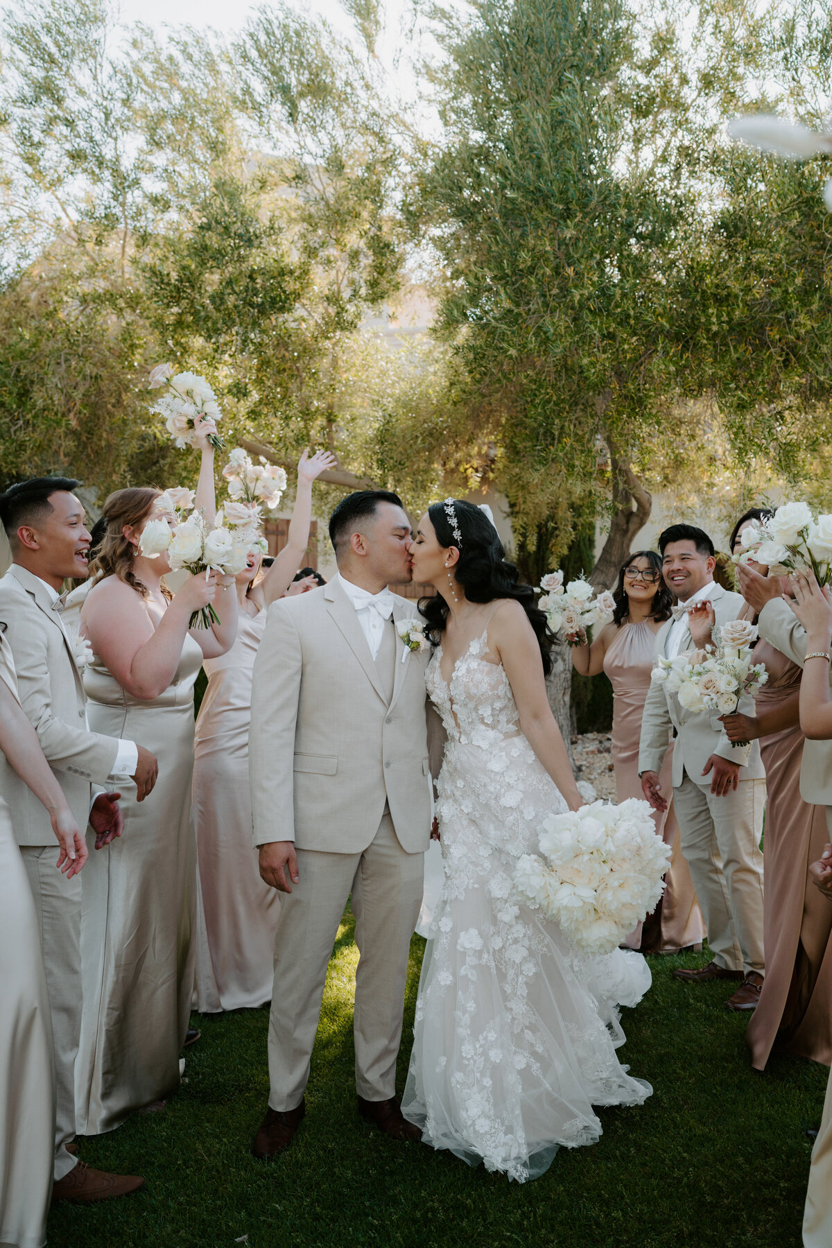 of-the-desert-flor-las-vegas-wedding-florist-lake-cascata-golf-club-0005