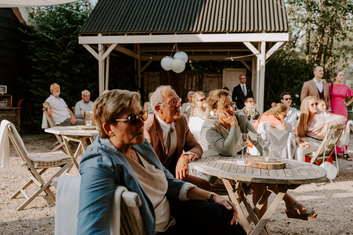 Trouwfotograaf in Zeeland. De leukste trouwlocaties in Zeeland vind je in deze blog. Door everatilroefotografie, trouwfotograaf in Middelburg,Zeeland