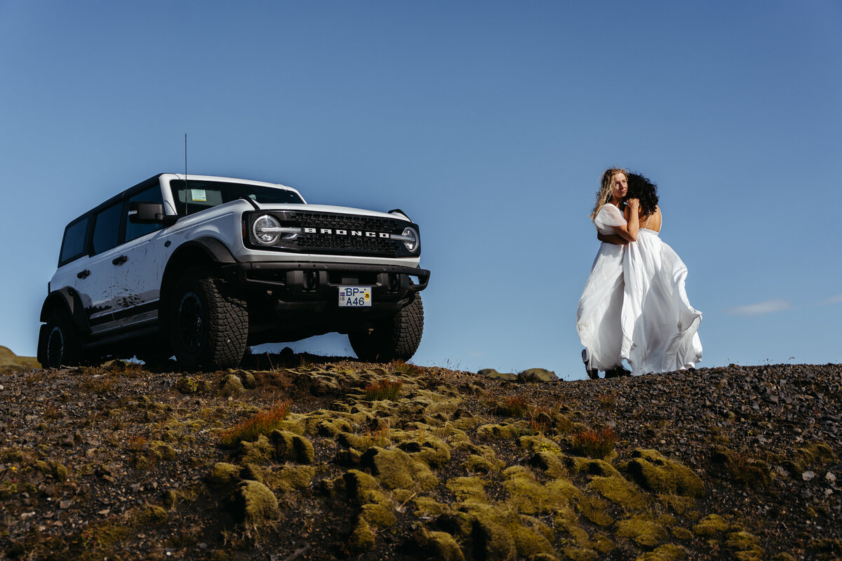 4x4 Iceland Elopement