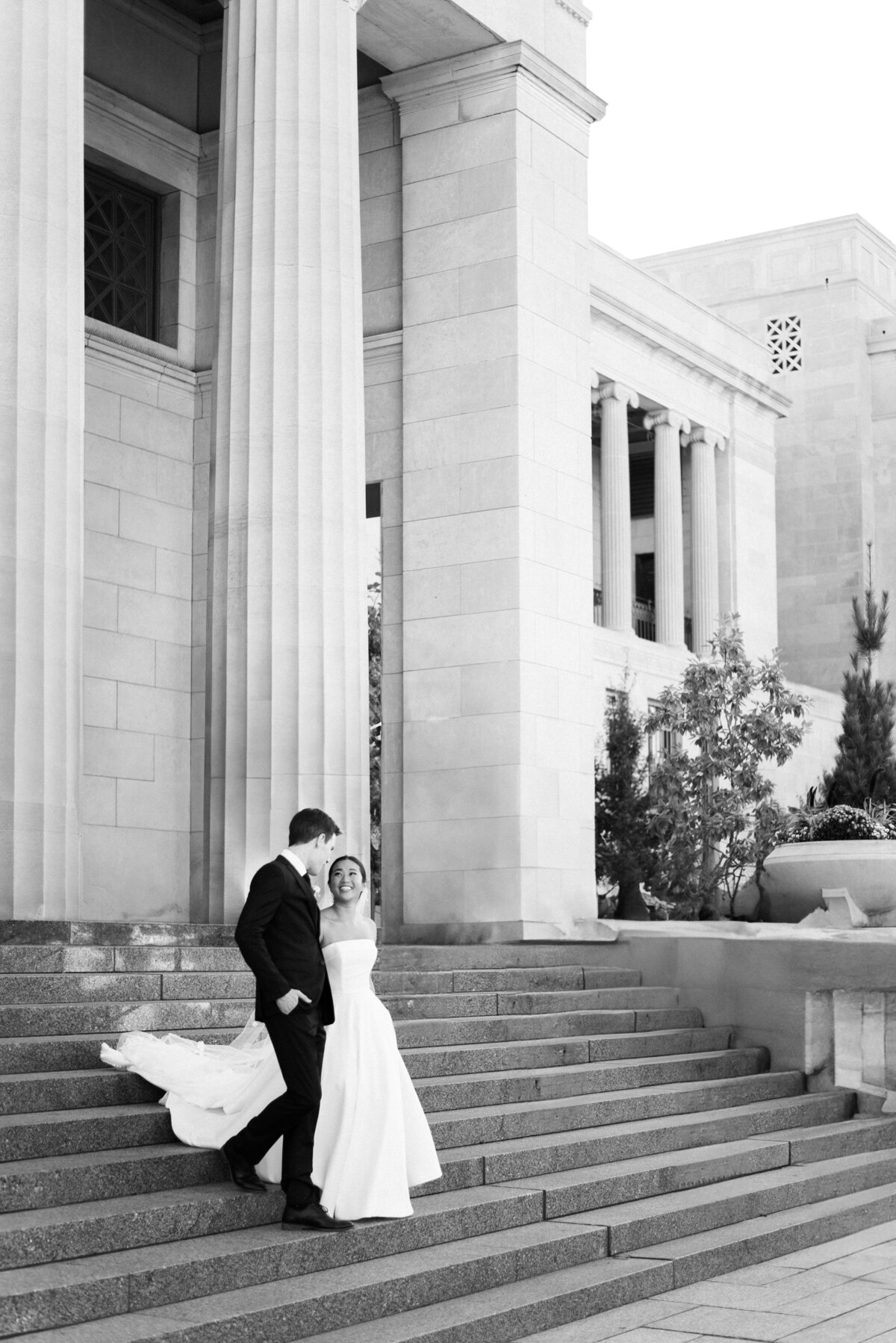 cassie-nichole-photography-cincinnati-ohio-wedding-photography-the-view-at-mt-adams-hannah-jeff-wedding-day-bride-and-groom-83