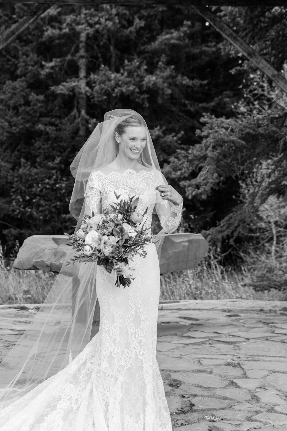 AbieLivesayPhotography-DuntonHotSpringsPhotographer-ElizabethCHristopher-Preview-57-3