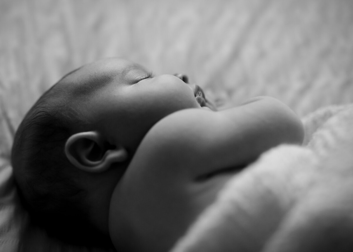 Vanessa captures stunning baby portraits in the comfort of your home