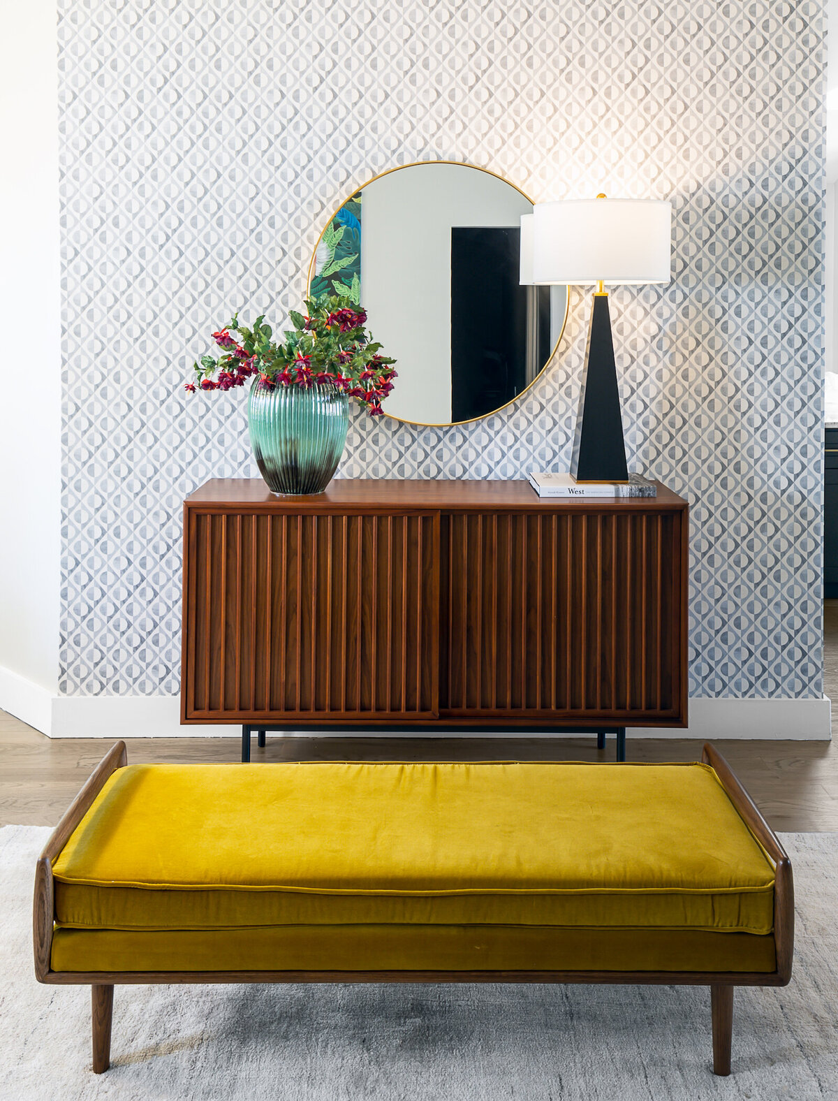 rebekah-nicole-interiors-nora-modern-entryway