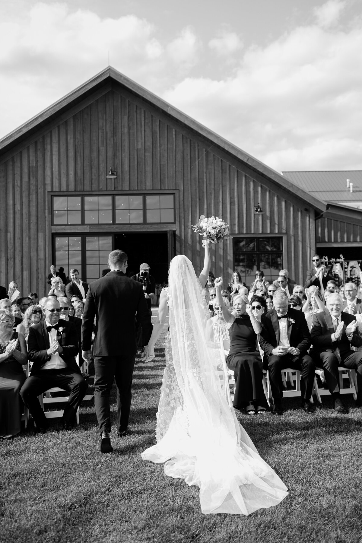 Lake House  Canandaigua Wedding Just Married Bride and Groom Portraits_Verve Event Co (2)