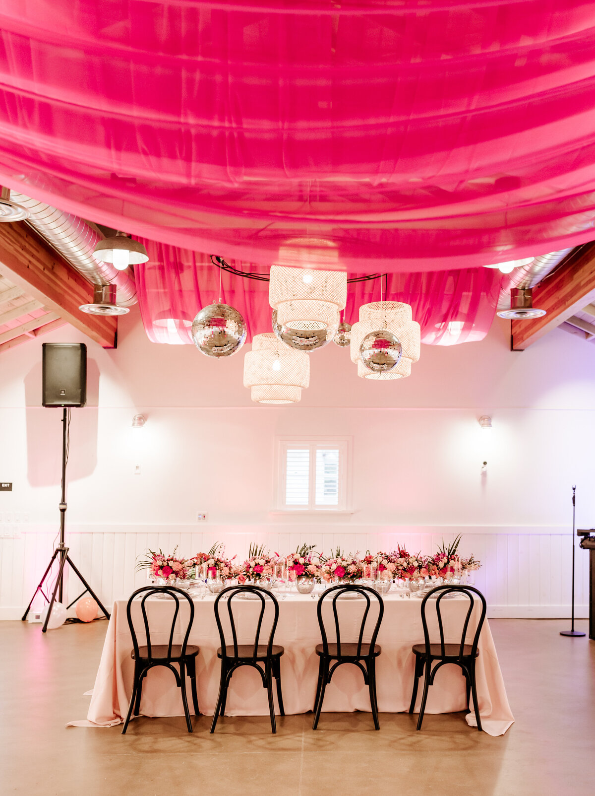 Kirsten-Lewis-Photography-Octagon-Barn-Styled-Shoot-February-2024-15271