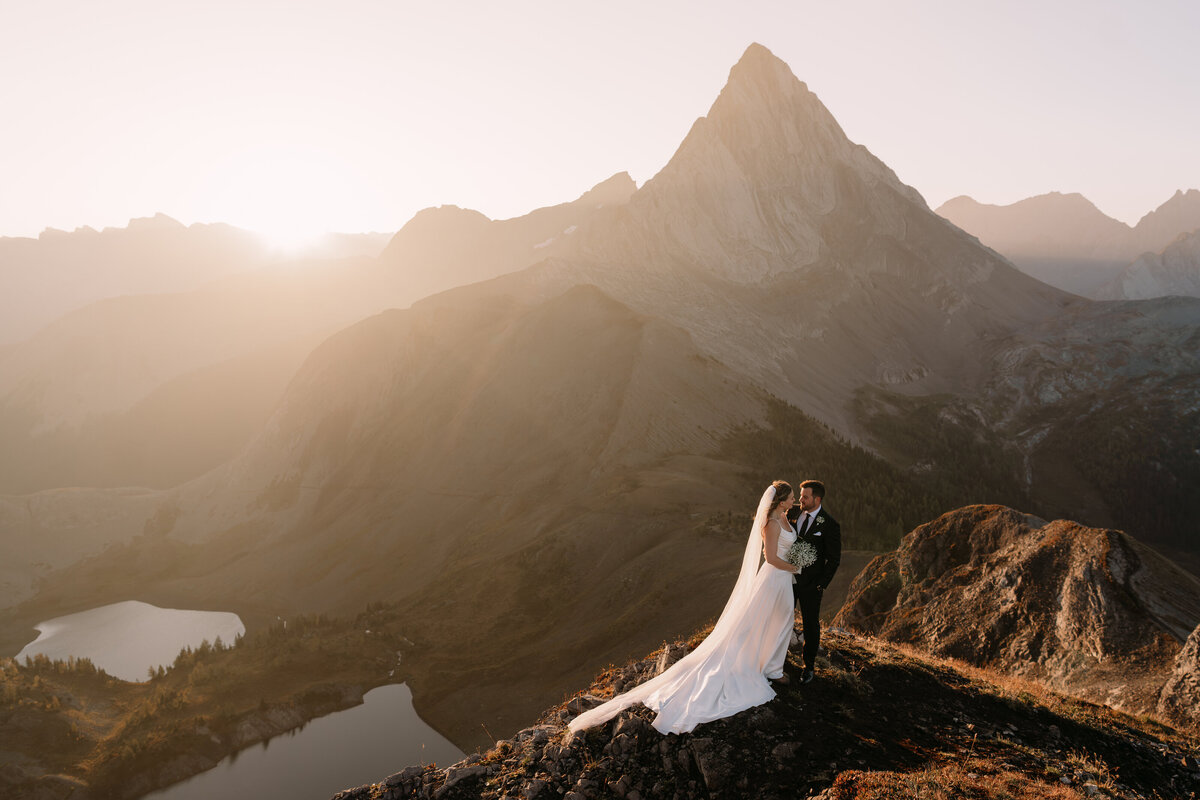banff-hiking-elopement-photographer-elope-wilder7