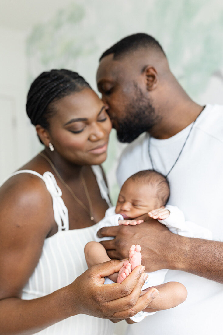 best Crofton newborn photography, newborn portrait studio Crofton Maryland, professional newborn photos 5612